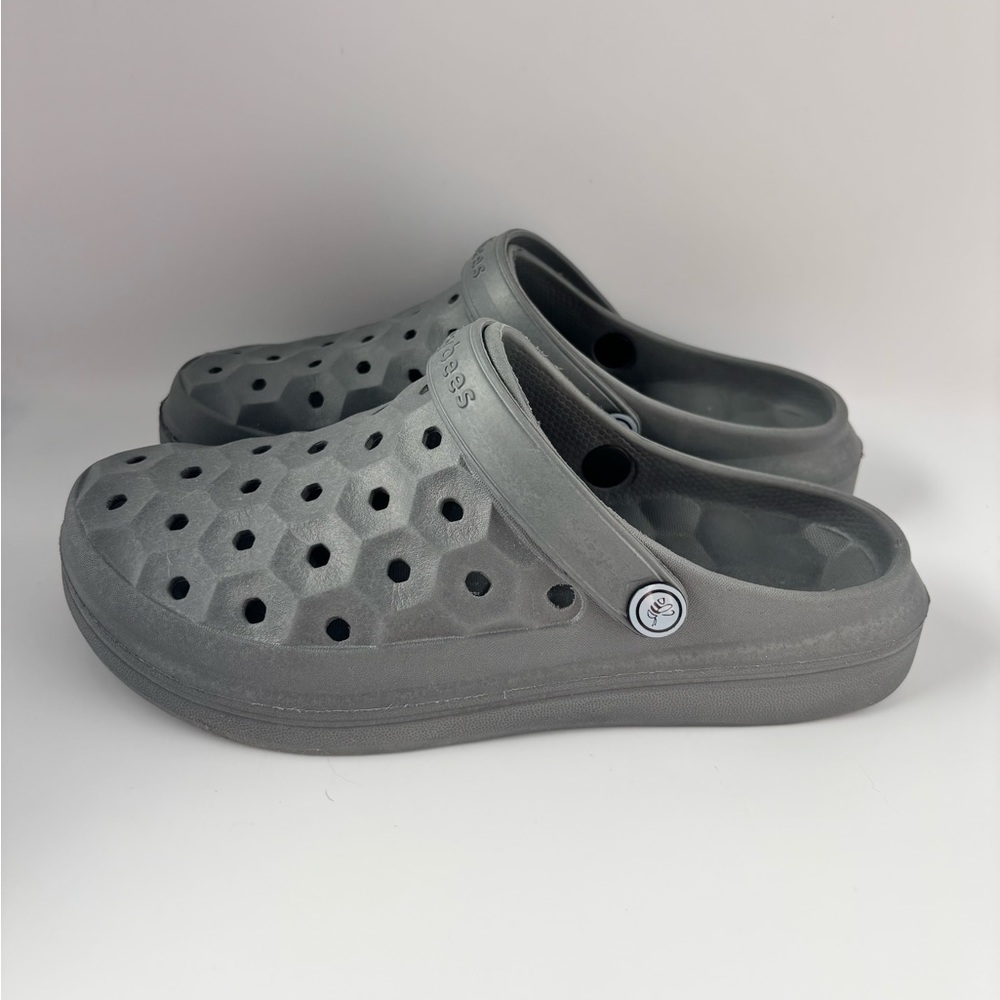 Joybees 7 Women’s Varsity Clogs Grey Bee Honeycomb Waterproof, Lightweight EVA